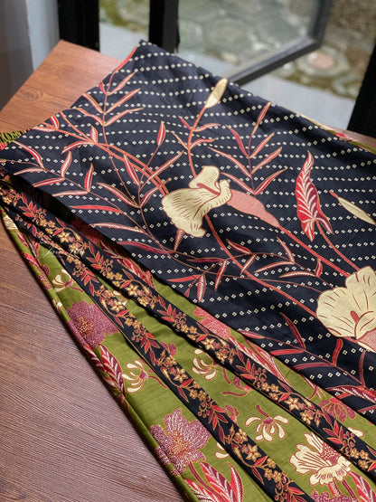 JavaPitu - Celana Batik Katun Paraya Series - Arum Lily - Kain Lilit - Rok Lilit - Sarung Lilit