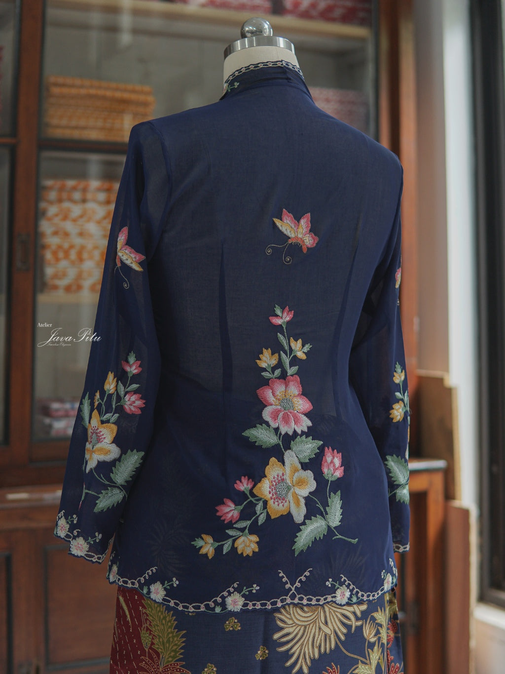 JavaPitu Kebaya Outer Katun voile Premium Pesona sekar navy - Ukuran Jumbo - 6357