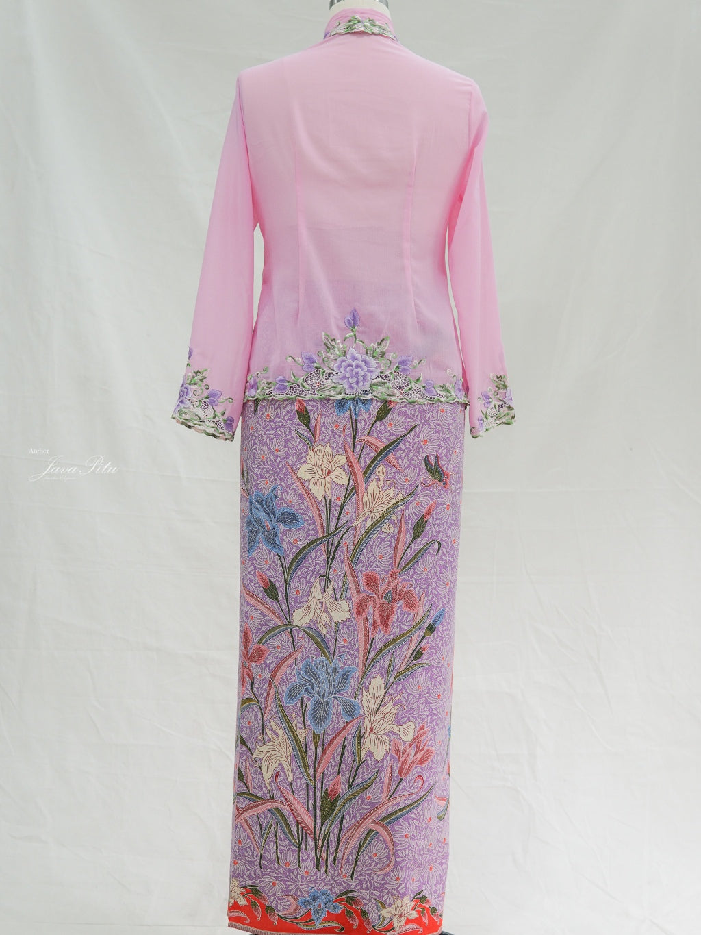 JavaPitu Kebaya Bordir halus Hand-made kerancang Bunga Magnolia Pink - Ukuran Jumbo - 6472