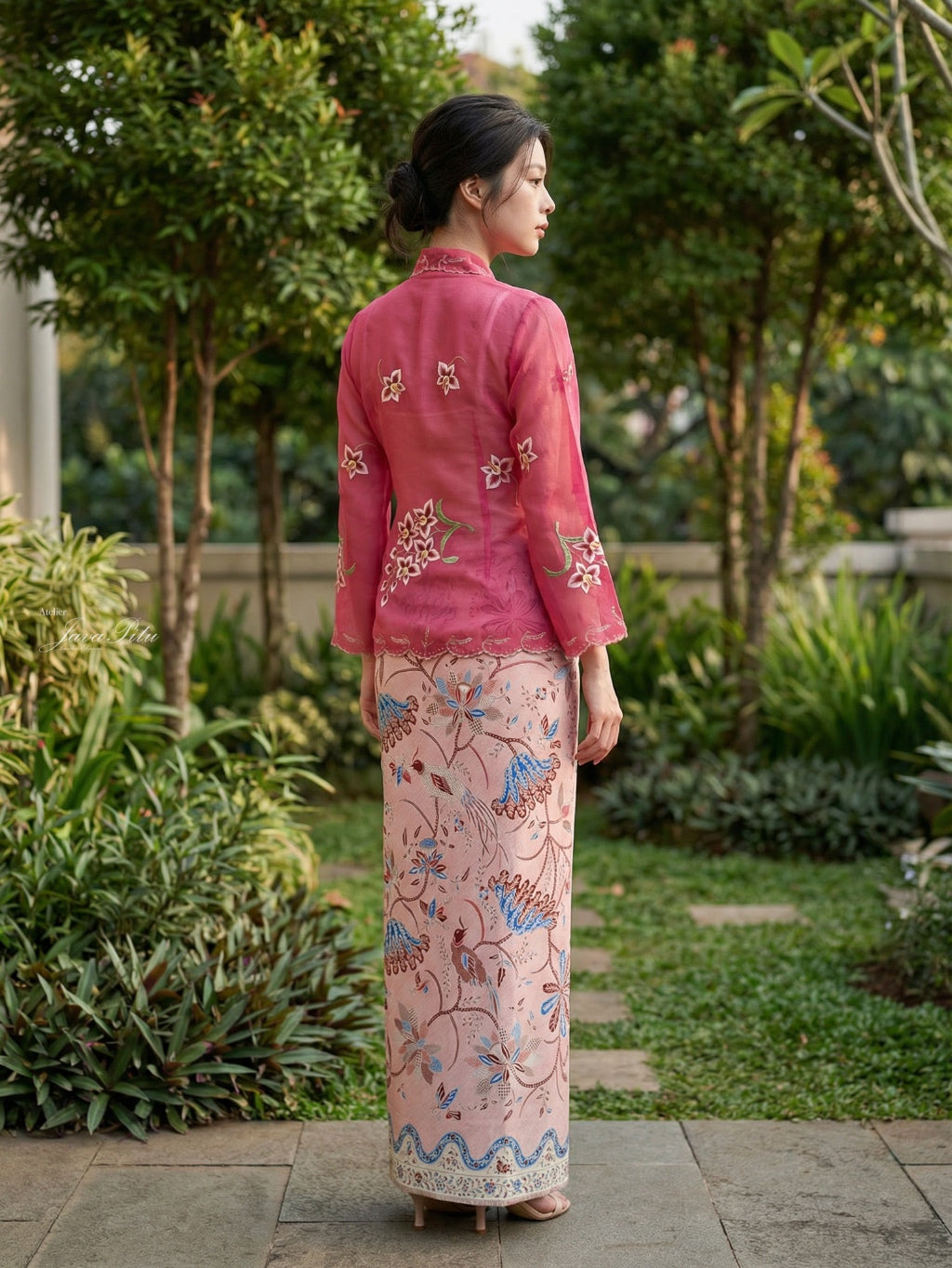 JavaPitu - Kebaya Orchid Premium sage - Handmade Embroidery