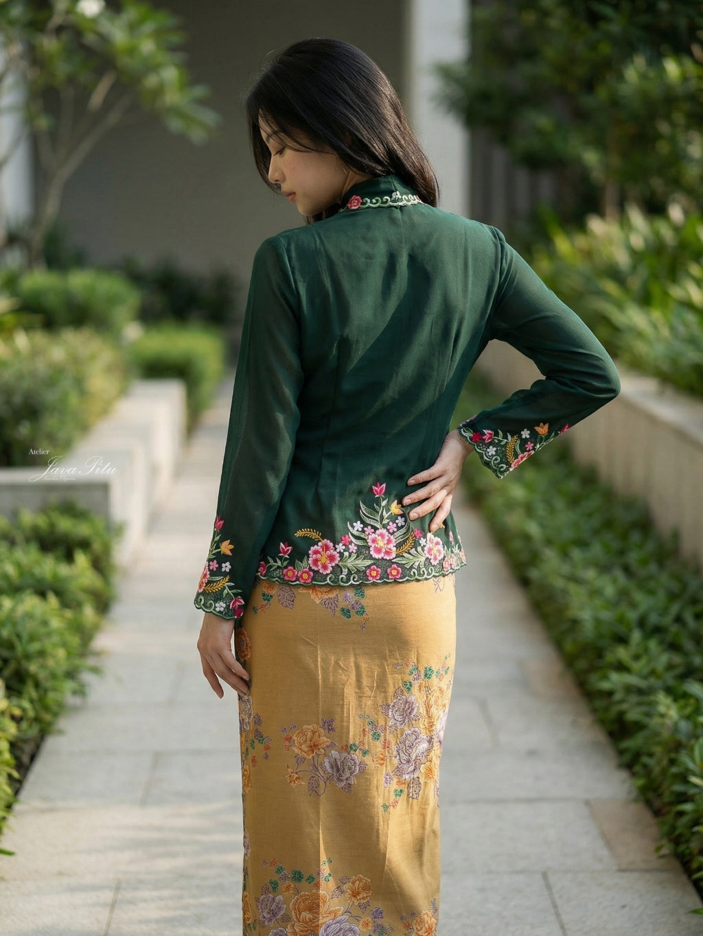 JavaPitu Kebaya Hibiscus Kerancang Bunga - Handmade Embroidery